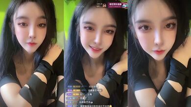 【极品稀缺魔手外购】最新《疯狂抖音》新篇之《被榜一大哥干着播》边被大哥干边分享感受大哥很厉害 好刺激 (3)